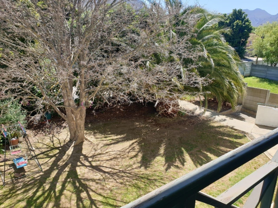 2 Bedroom Property for Sale in Theewaterskloof Country Estate Western Cape
